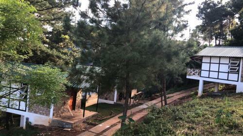 Hotel Roinam Retreat