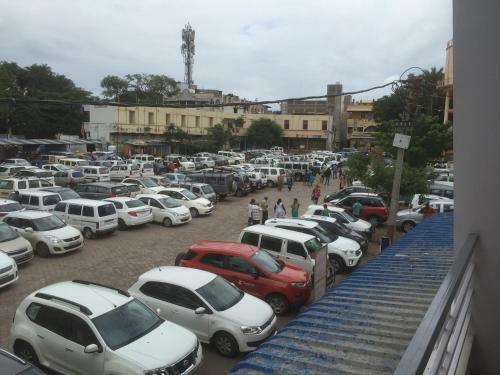 Hotel Joshi Yatri Niwas