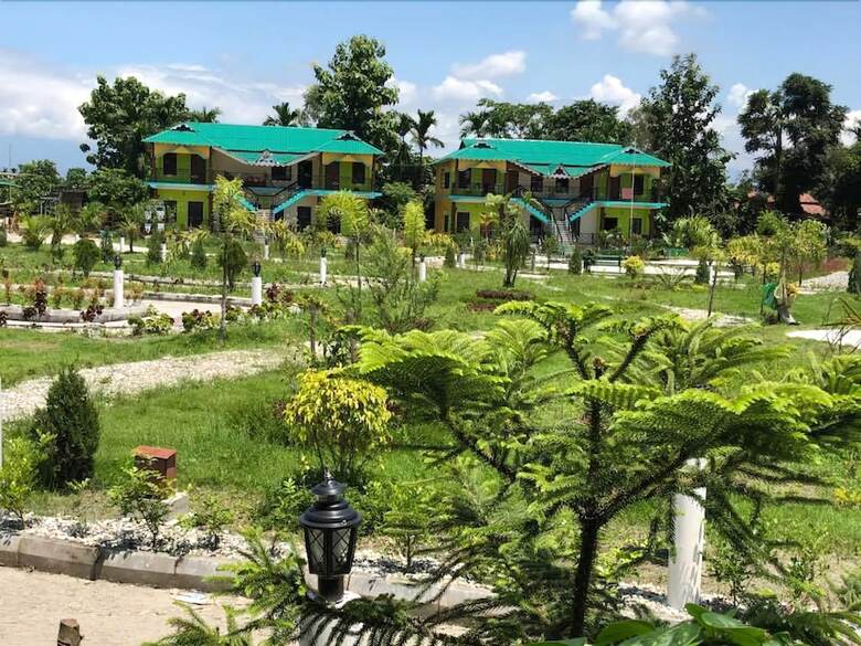 Hotel Resort Trimurti