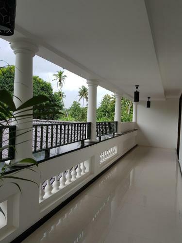 Hotel Anamthara River View Resort
