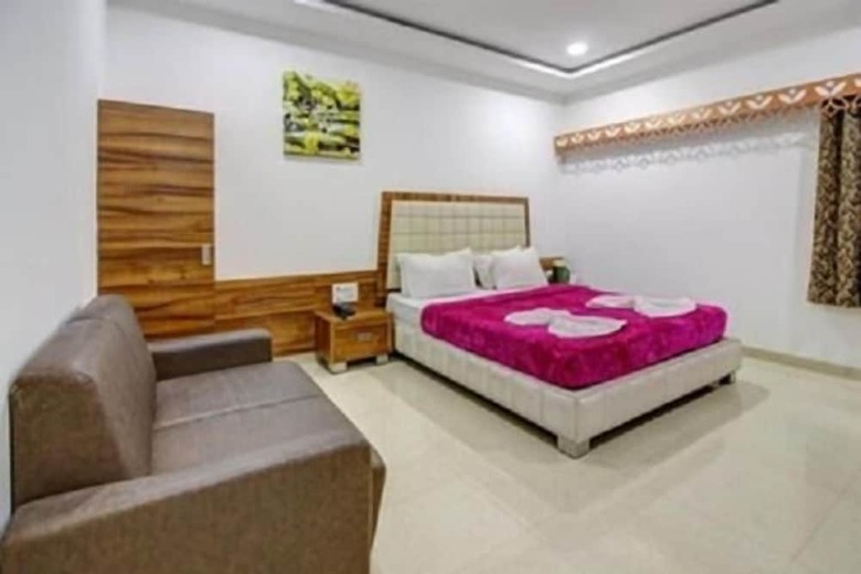 Hotel Caravan
