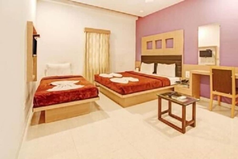 Hotel Caravan