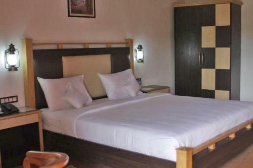 Hotel Eka Resort