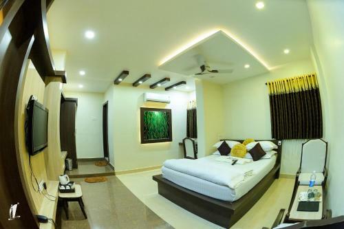 Hotel Srigandha Residency