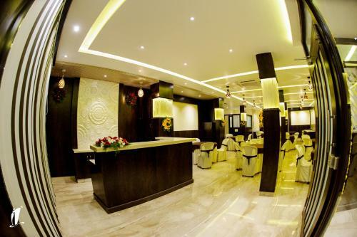 Hotel Srigandha Residency