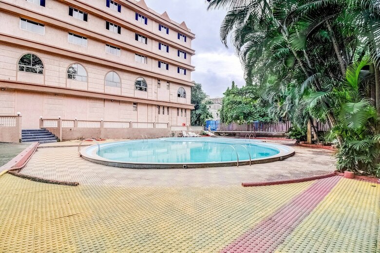 Hotel Dhuri Resort