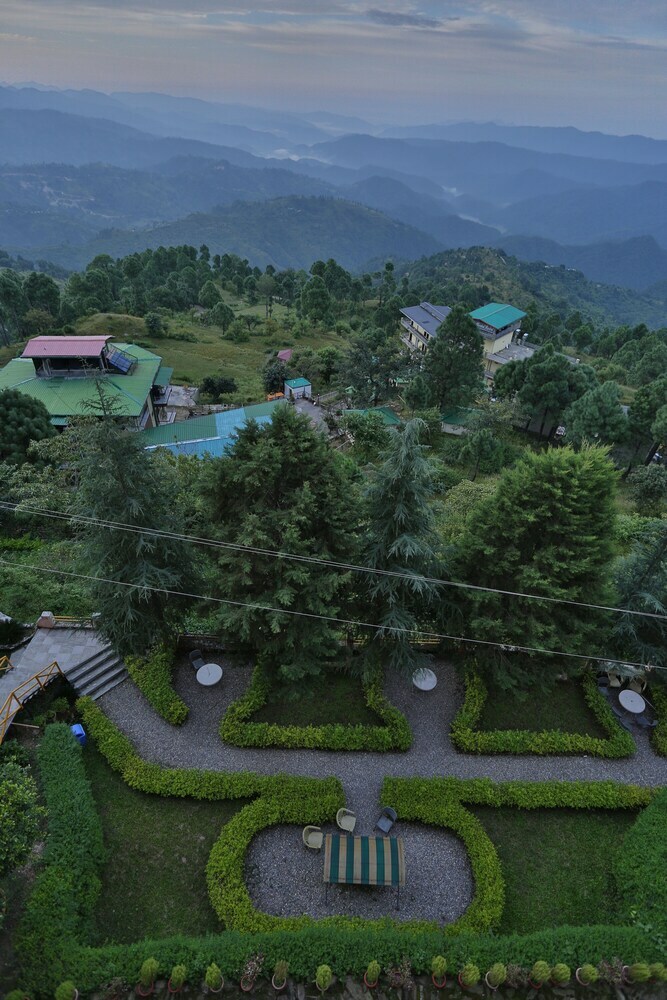 Hotel Kasang Regency Hill Resort