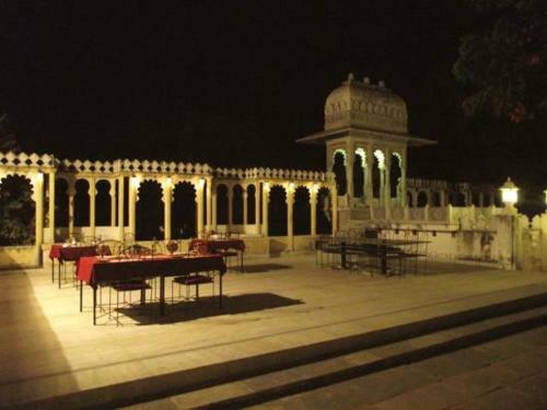 Hotel Bassi Fort Palace