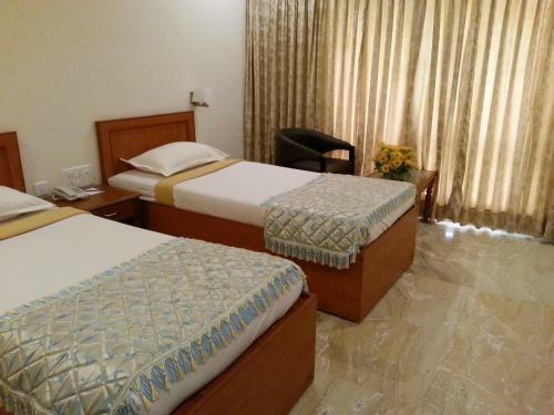 Hotel Paramount Inn