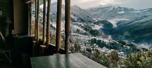 Lodge Cafe Buransh