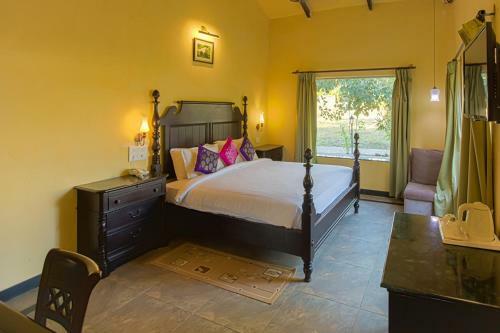 Tuli Veer Bagh Resort