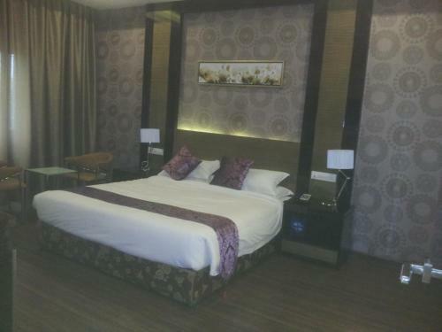 Saffron Hotel Jalna