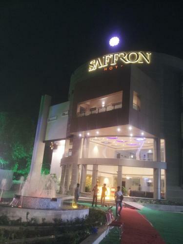 Saffron Hotel Jalna