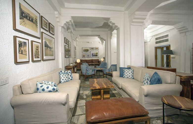Hotel Raas Devigarh