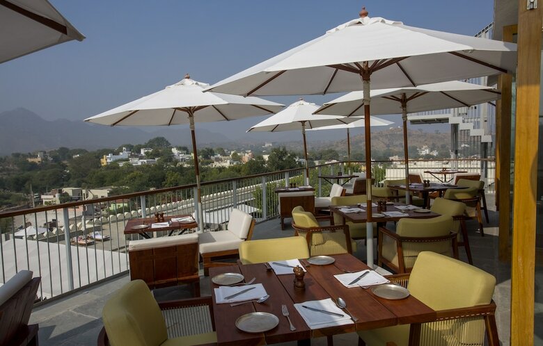 Hotel Raas Devigarh