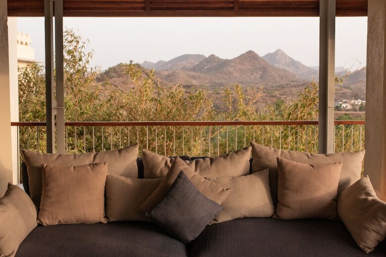 Hotel Raas Devigarh