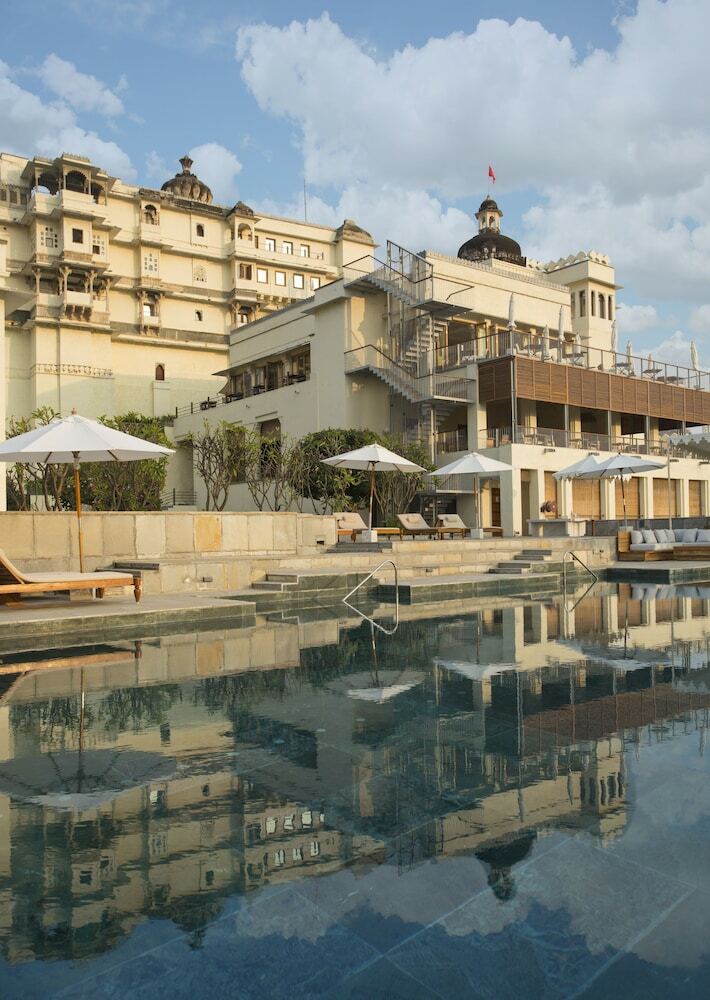 Hotel Raas Devigarh