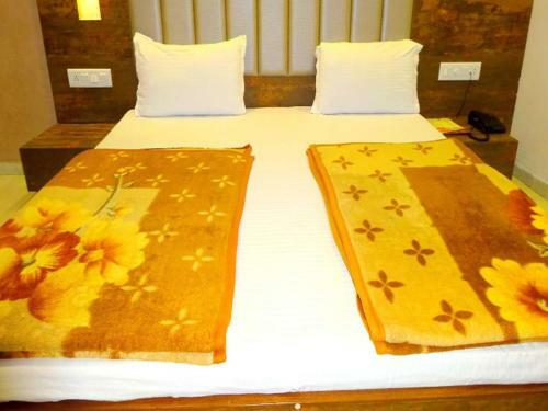 Hostal Hotel Sunrise Palace By Sky Stays