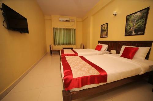 Hotel Kamat Plus