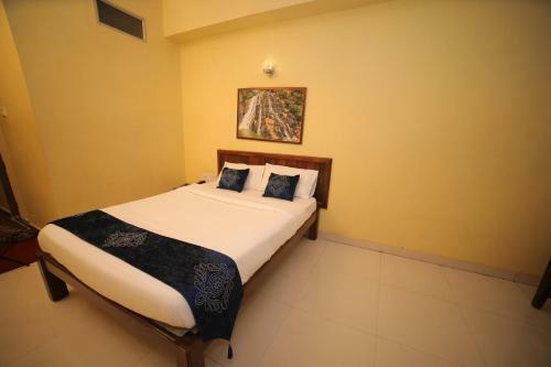 Hotel Kamat Plus