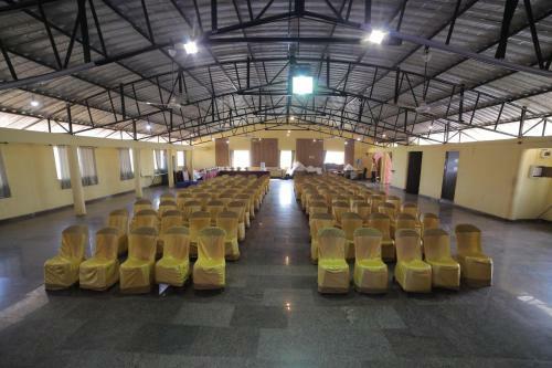 Hotel Kamat Plus