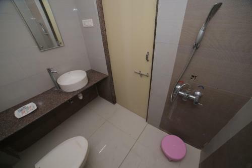 Hotel Kamat Plus