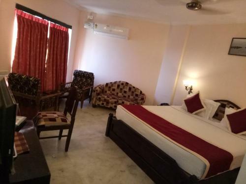 Hotel Srichakra International