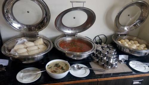 Hotel Clarks Inn Hampi