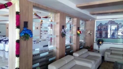 Hotel Clarks Inn Hampi