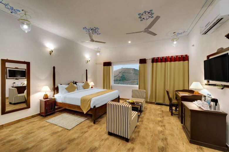 Hotel Kanj Ayaan Resort