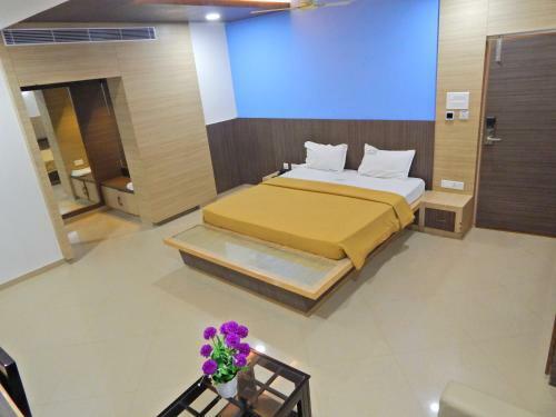 Hotel Aadhi