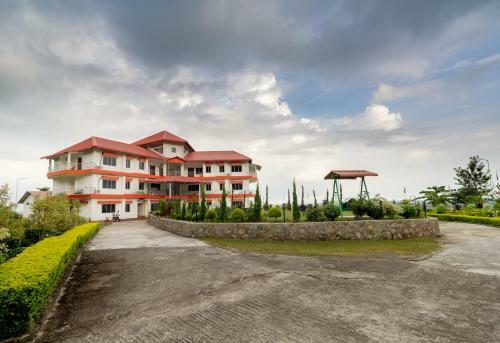 Hotel La Vue Resort