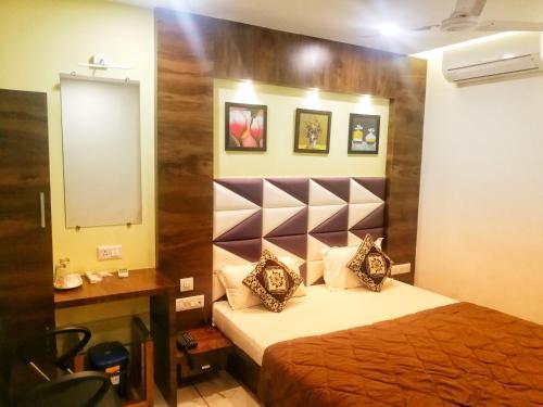 Hotel Anand Corner