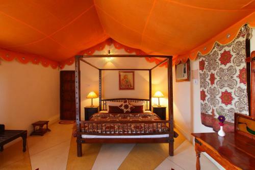 Hotel Regenta Resort Pushkar Fort