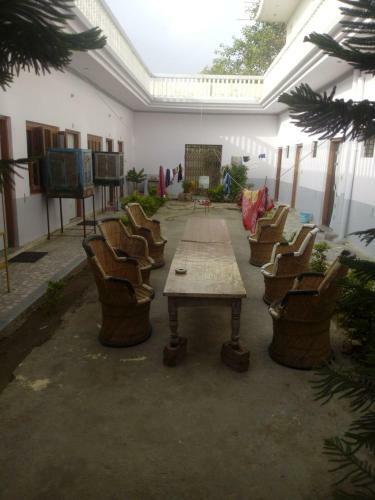 Hotel Ratan Palace