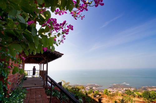 Lodge Saffronstays Villa 270