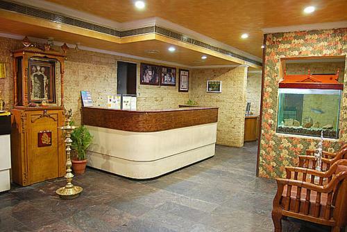 Poppy's Vista Hotel