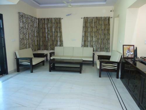 Hotel Bhagwati Vilas