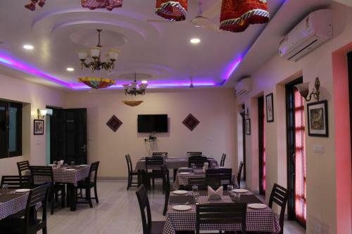 Hotel Bhagwati Vilas