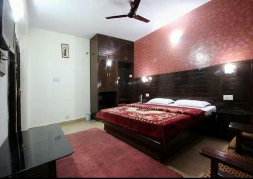 Hotel Neel Kanth