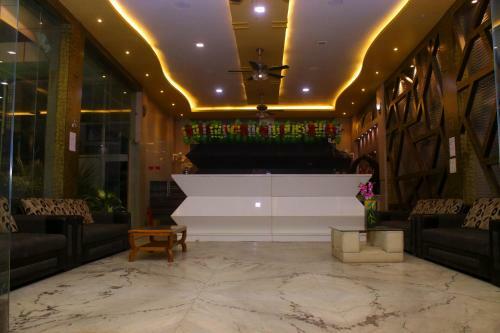 T P Garden & Hotel