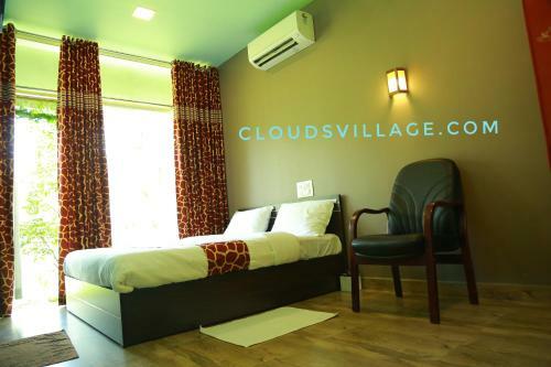 Hostal Clouds Village Farm Resort