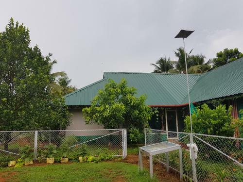 Hostal Clouds Village Farm Resort