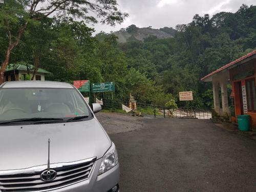 Hostal Clouds Village Farm Resort