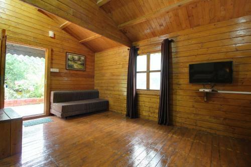 Hotel Sylvan Greens Resort