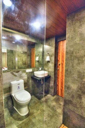 Hotel Sylvan Greens Resort