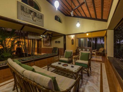 Bed & Breakfast Saffronstays Master's Courtyard