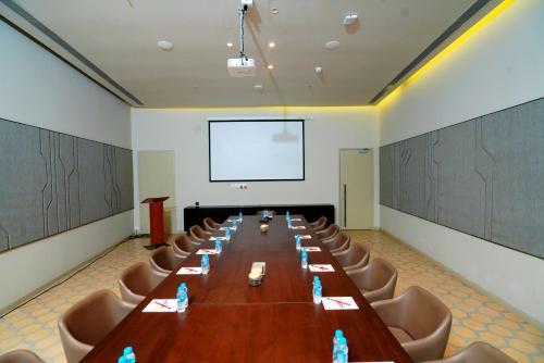 Hotel The Amaya Resort Kolkata Nh6
