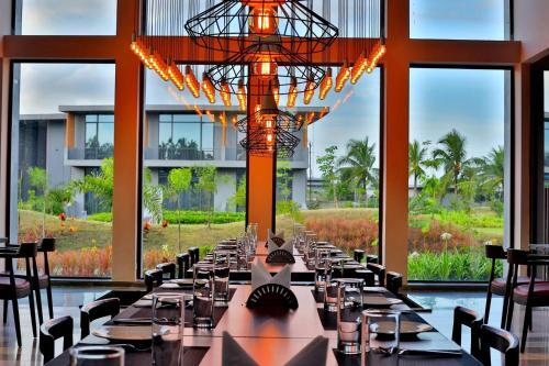 Hotel The Amaya Resort Kolkata Nh6