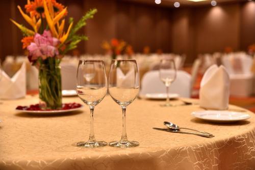 Hotel The Amaya Resort Kolkata Nh6